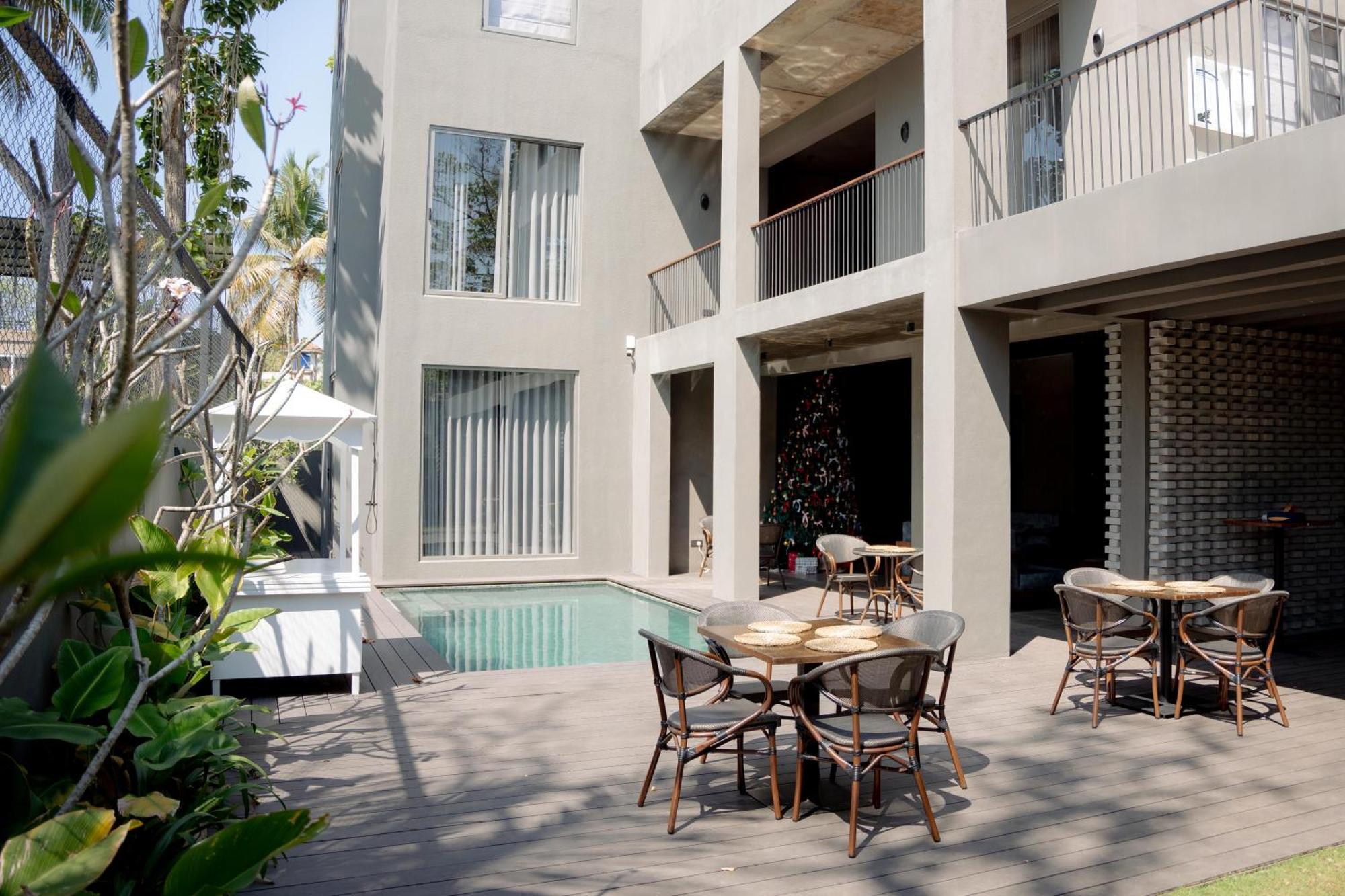 Bohemian Nest Hotel Negombo Bagian luar foto