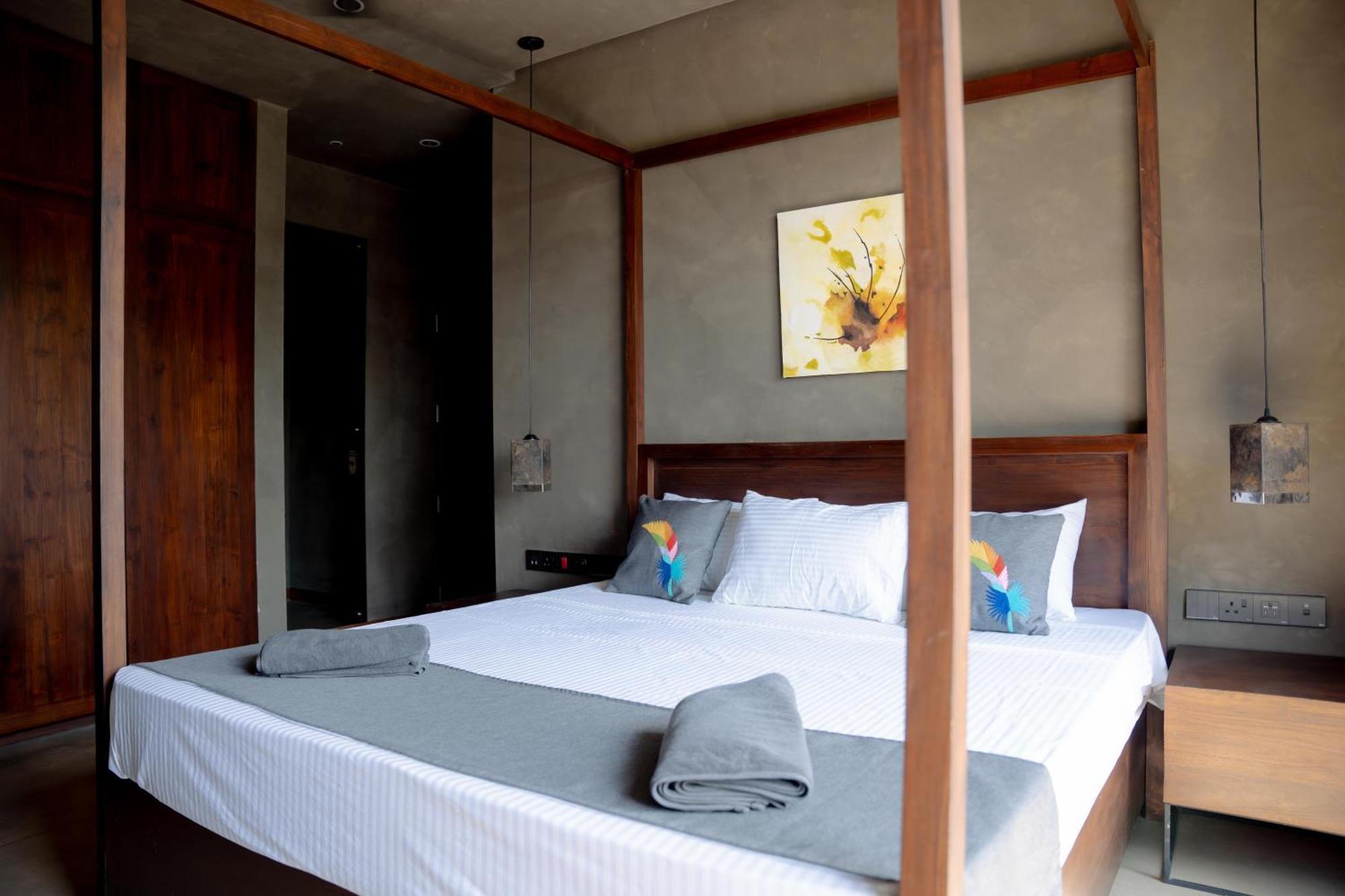 Bohemian Nest Hotel Negombo Bagian luar foto