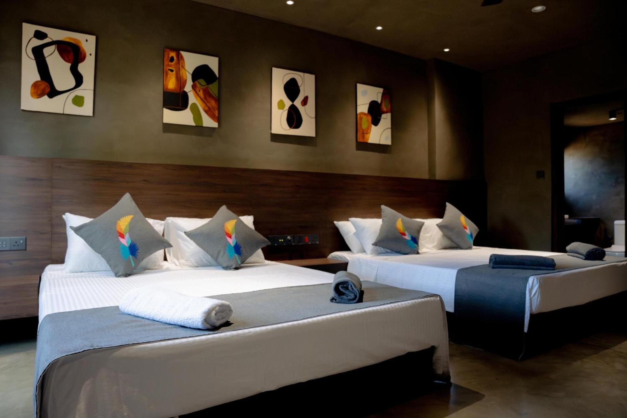 Bohemian Nest Hotel Negombo Bagian luar foto